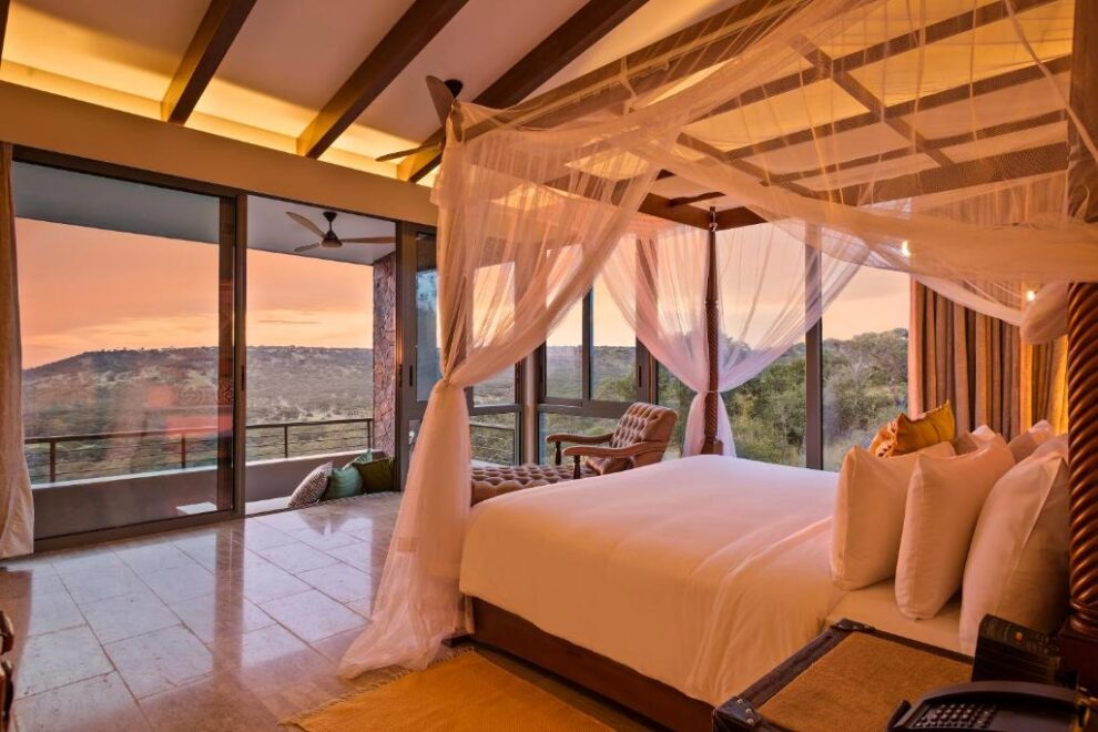 Melia Serengeti lodge 5 Days Manyara-Serengeti Ngorongoro